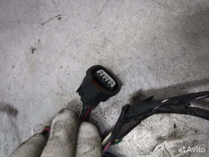 Проводка двери передняя правая Mitsubishi Pajero