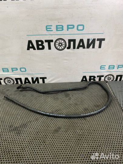 Патрубок передний правый Porsche Macan 95B MCT.LA