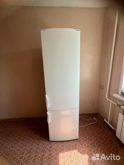 Холодильник Gorenje RK 41200 W