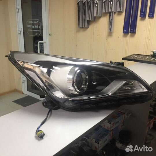 Фара hyndai solaris 92101-4L700