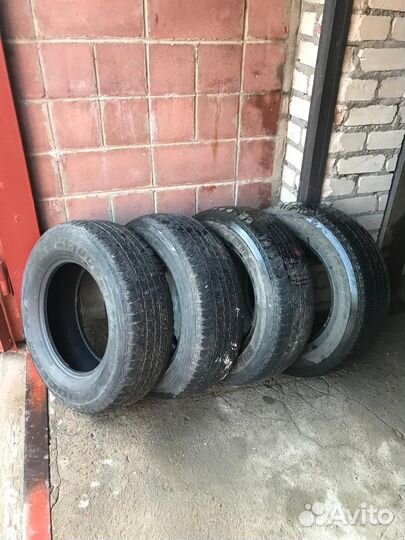 Bridgestone Desert Dueler 265/65 R17