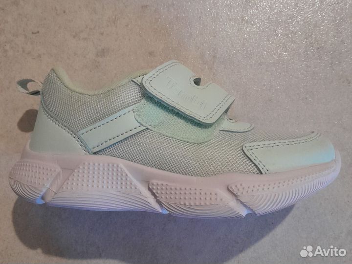 Кроссовки бирюзовые 26