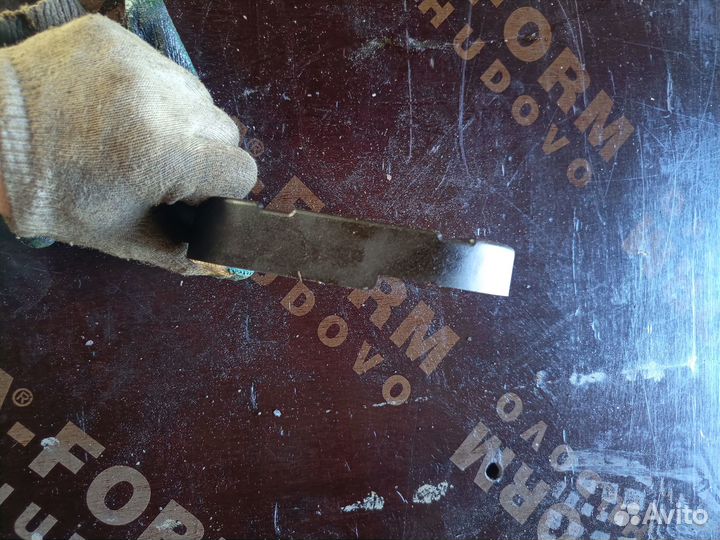 Кожух цепи масляного насоса audi A4 B6 2.0 ALT