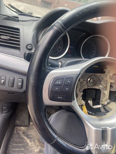 Руль на mitsubishi lancer evolution 10