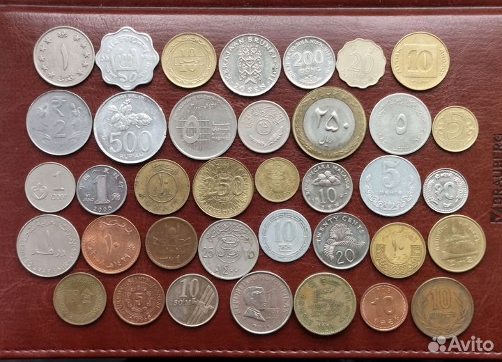 Монеты 133 стран