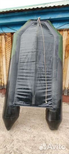 Лодка с мотором