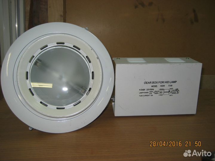 Светильники потолочные