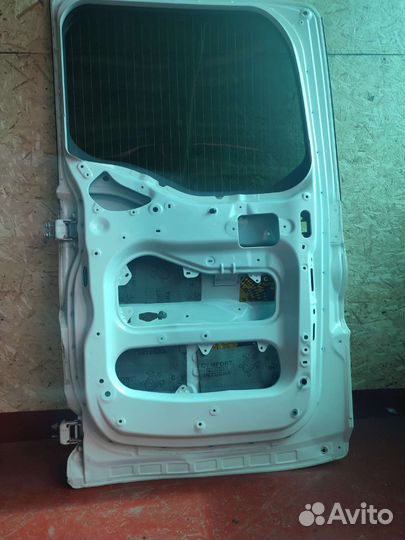 Honda stepwgn rp. Дверь в разбор