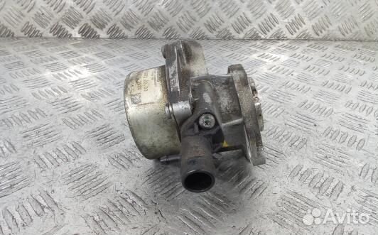 Насос вакуумный renault megane 3 (2ST04KX01)