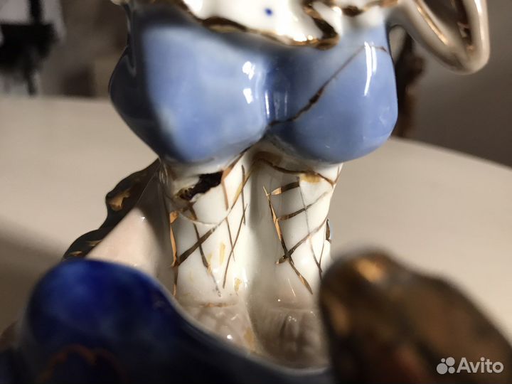 Статуэтка фарфор старик и золотая рыбка