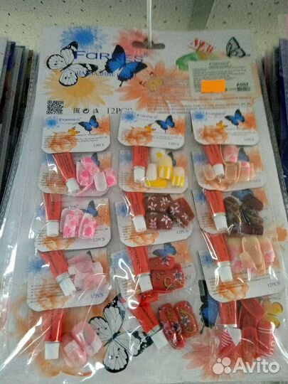 Накладные ногти с клеем