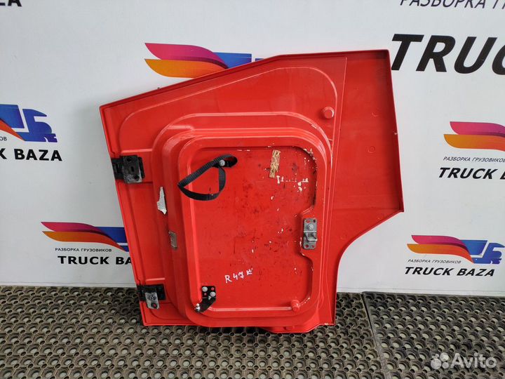 Крышка инструментального ящика правого Renault T