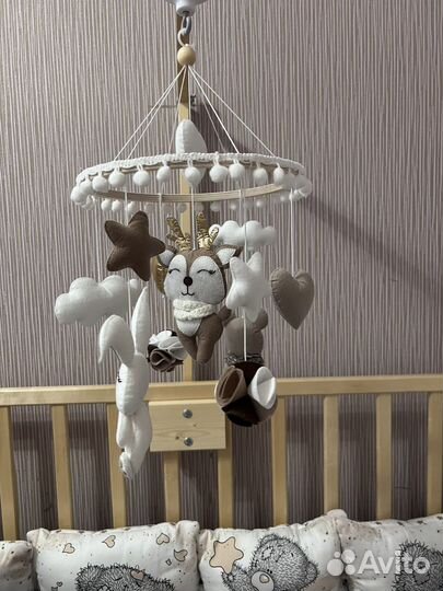 Мобиль в кроватку из фетра