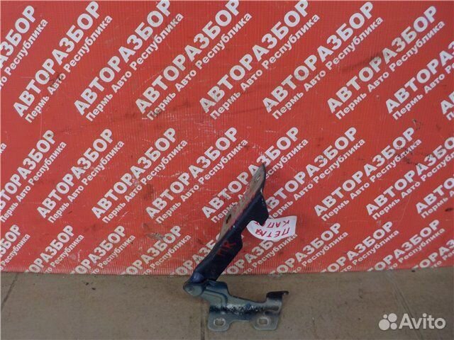 Петля капота передняя правая Renault Clio 2 LB03