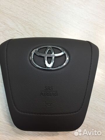 Рулевая крышка Ленд Крузер 200 (со швами)