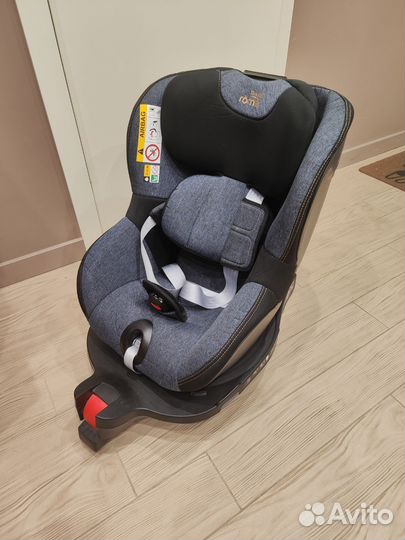 Автомобильное кресло britax romer