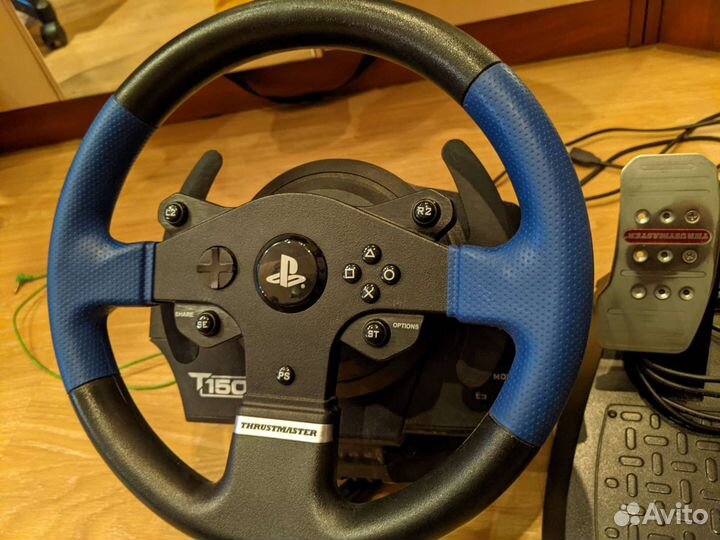 Игровой руль t150