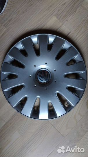 Продам оригинальные колпаки на Volkswagen jetta6