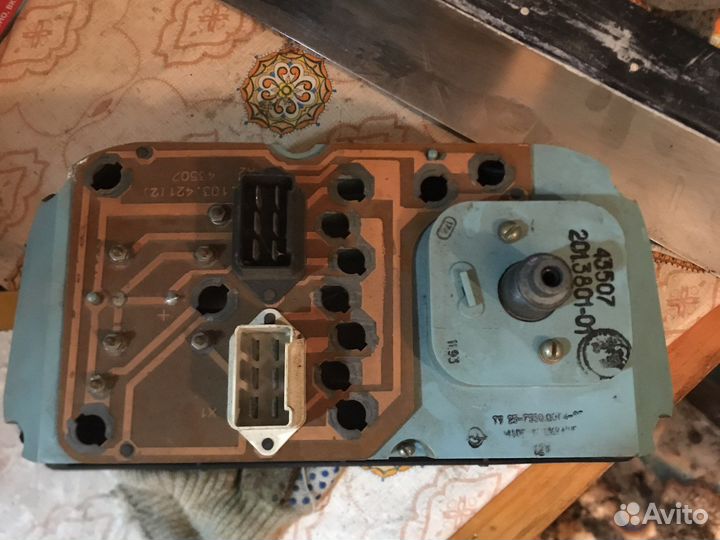 Панель приборов таврия, славута