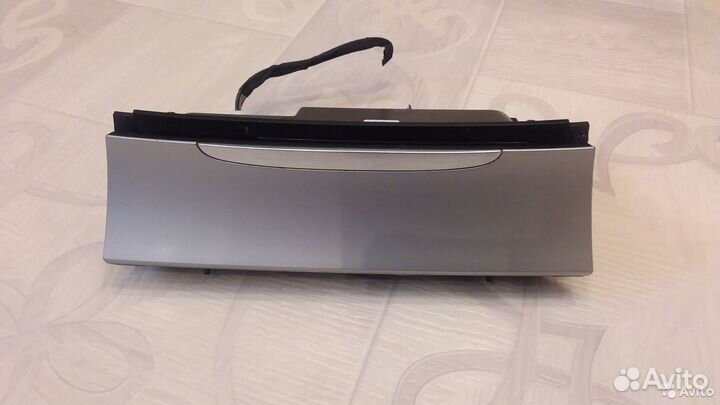 Пепельница салона передняя VW Passat B6 B7 CC