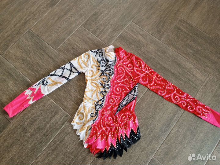 Костюм для художественной гимнастики