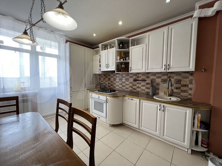 3-к. квартира, 91 м², 16/17 эт.