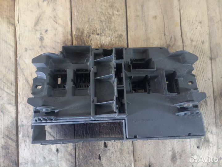 Блок предохранителей Bmw X6 E71