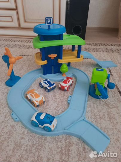 Трасса с заводной машинкой