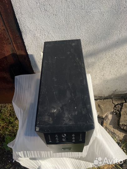 Ибп APC Smart-UPS 1500