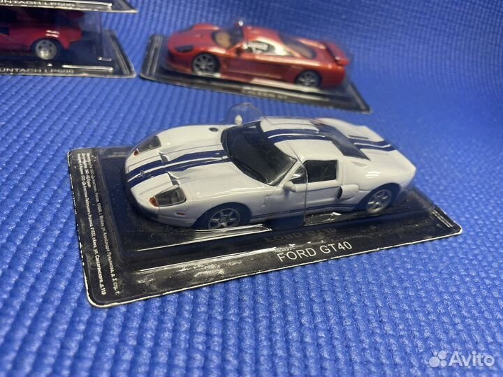 Модель автомобиля 1:43