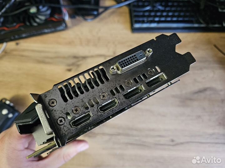 Видеокарта GTX 1070 8гб Asus ROG