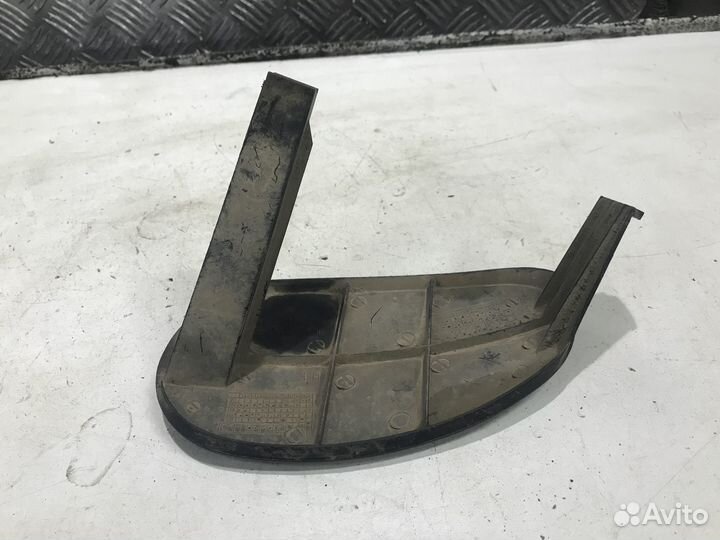 Заглушка бампера левая Zaz Chance