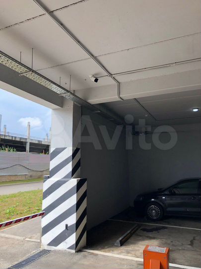 Машиноместо, 15 м²