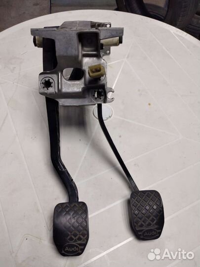 Педали на ауди с4 механника