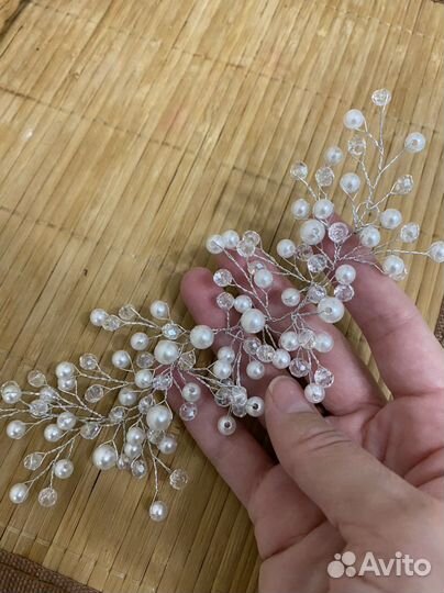 Веточка в прическу