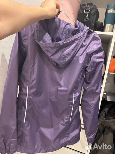 Ветровка легкая