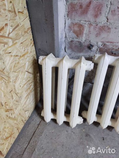 Батарея чугунная