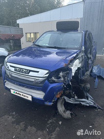 Isuzu D-Max 3.0 МТ, 2019, битый, 180 000 км