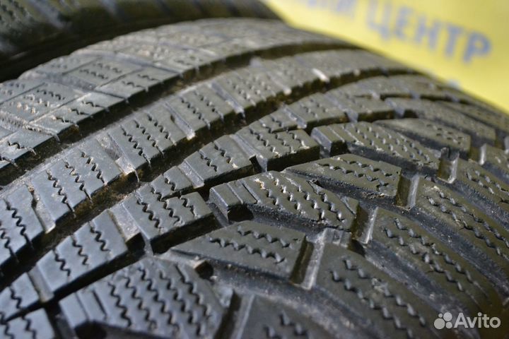 Hankook Winter I'Cept Evo2 W320 215/45 R17