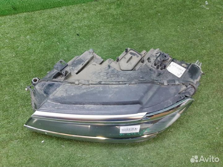 Фара левая Volkswagen Tiguan