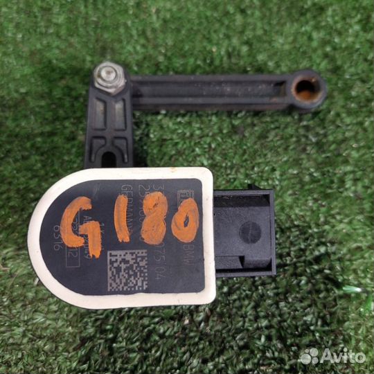 Датчик дорожного просвета задний Bmw F10