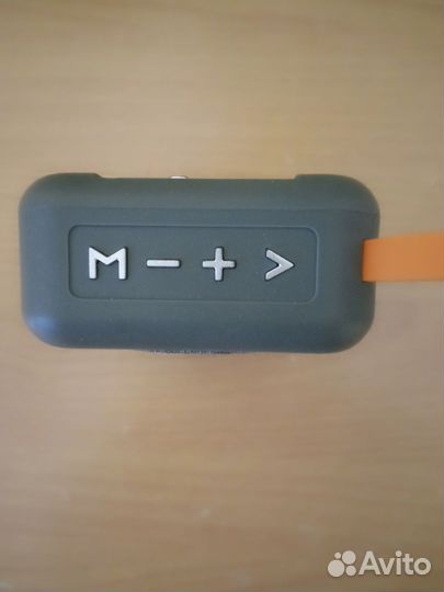 Блютуз колонка