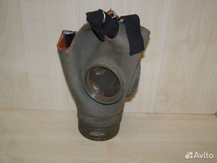 Финский противогаз в баке Nokia 1942 год