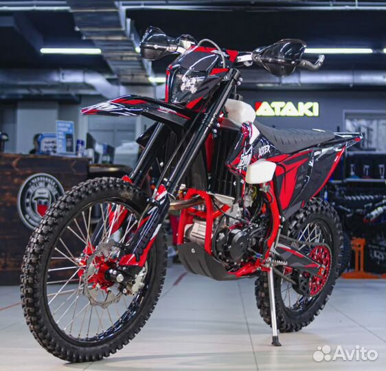 Мотоцикл zuum ZM buster