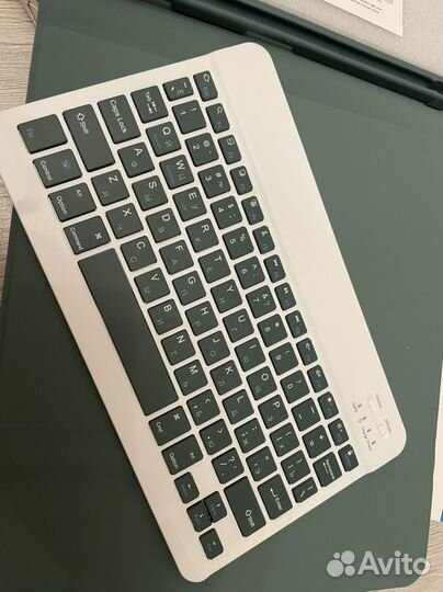 Чехол с клавиатурой и мышью для iPad Air 4/5 10.9