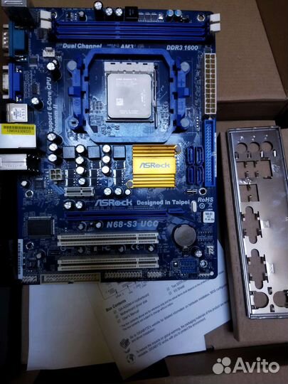 Материнская плата с процессором