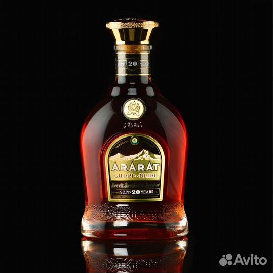 Преподаватель предметной фотографии