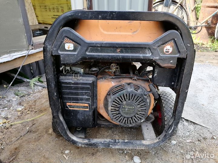 Продам генератор 5 Kw