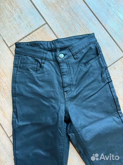 Кожаные брюки calzedonia