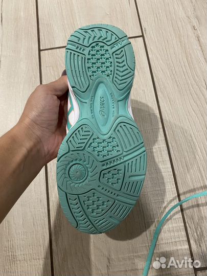 Теннисные кроссовки asics